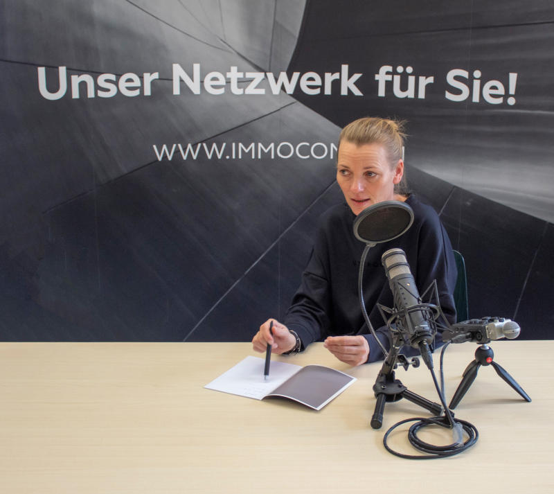 Ivette Wagner als neuer Host für den Immobiléros-Podcast