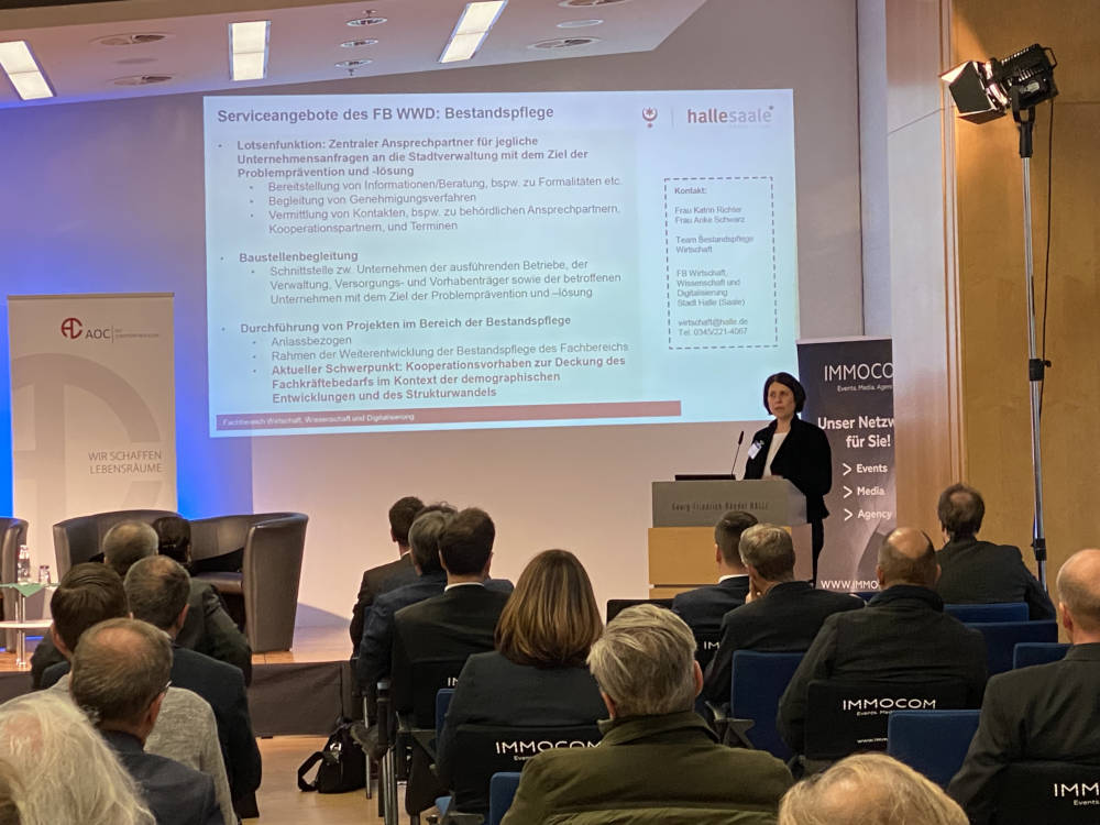 Hallesches Immobiliengespräch 2022 - Dr. Sabine Odparlik bei ihrem Vortrag