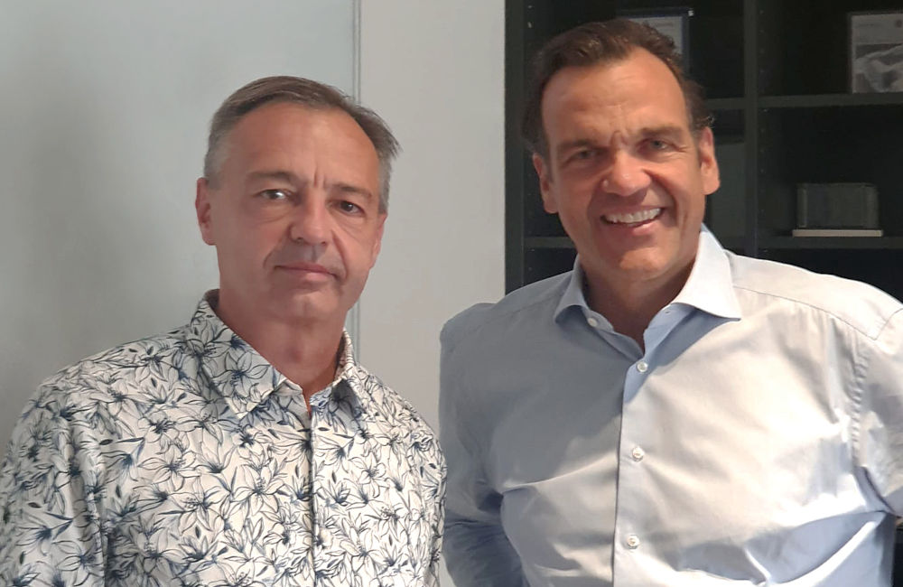 Christoph Gröner (rechts) mit Michael Rücker im Podcast