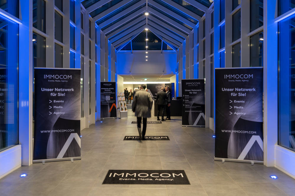 Der Eingang zu dem IMMOCOMImmobilienevent