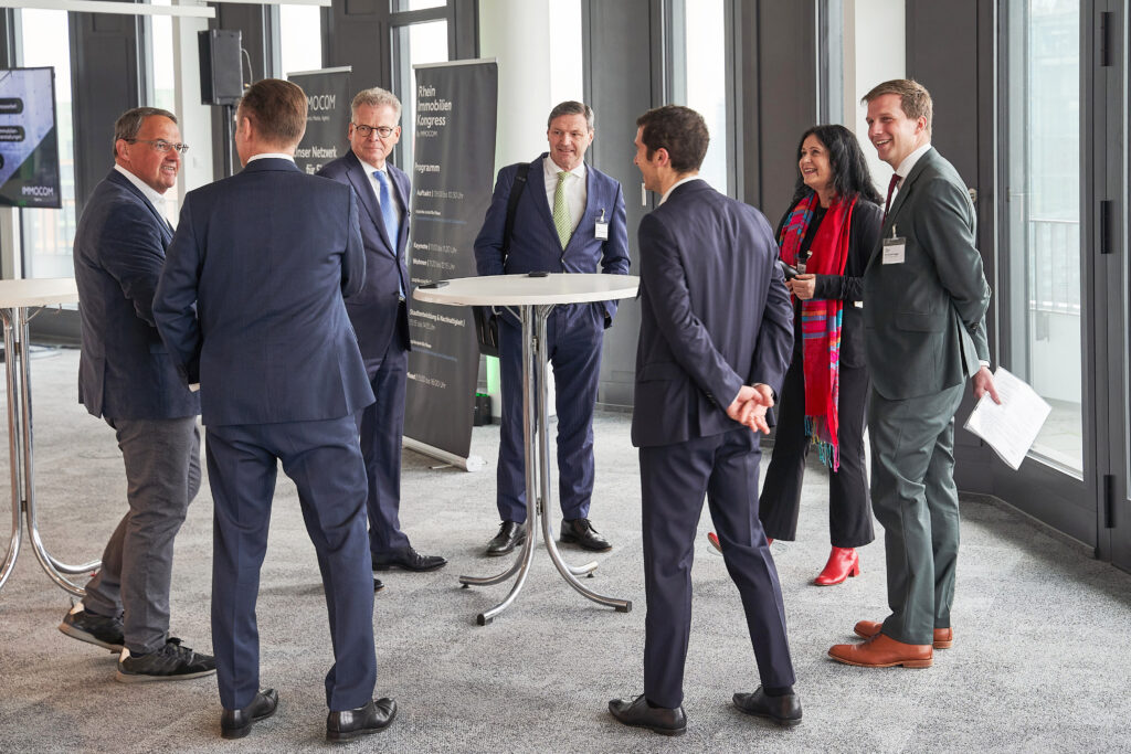 Vorbesprechung Auftaktpanel beim Rhein Immobilienkongress in Düsseldorf